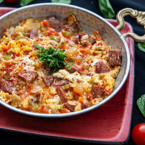 Sucuklu Menemen